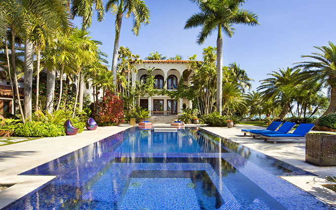 "The Best Vacation Houses in Miami"